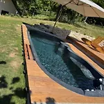 Oda ve Kahvaltı La Barillerie 4*
