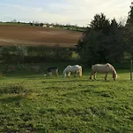Oda ve Kahvaltı La Barillerie